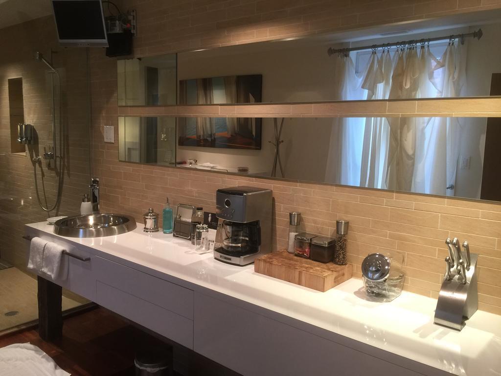 Sir Montcalm Gite B&B มอนทรีอัล ภายนอก รูปภาพ