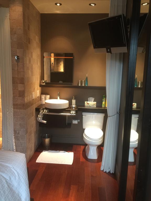 Sir Montcalm Gite B&B มอนทรีอัล ภายนอก รูปภาพ