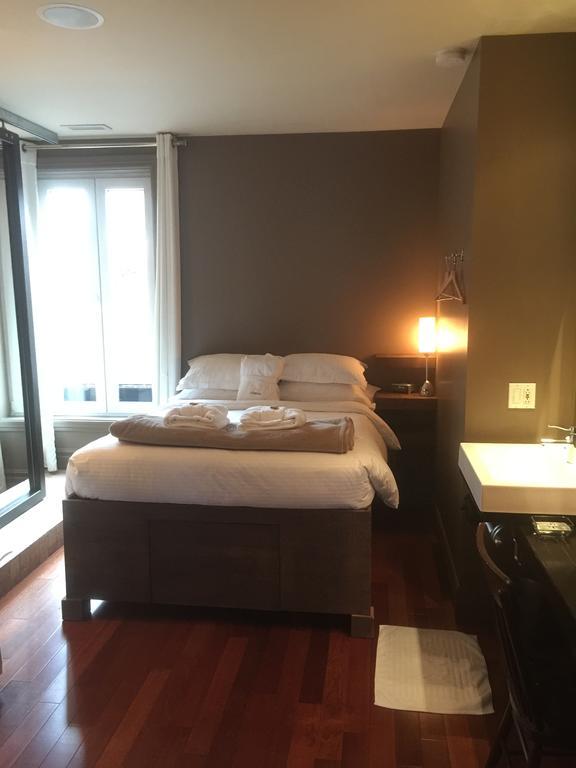 Sir Montcalm Gite B&B มอนทรีอัล ภายนอก รูปภาพ