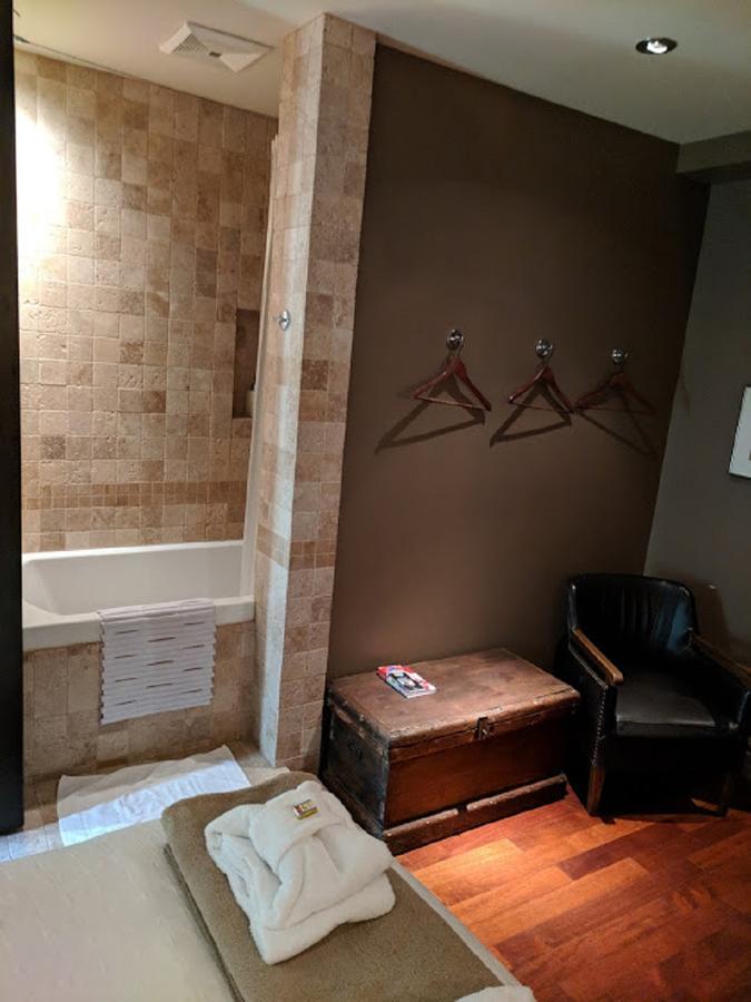 Sir Montcalm Gite B&B มอนทรีอัล ภายนอก รูปภาพ